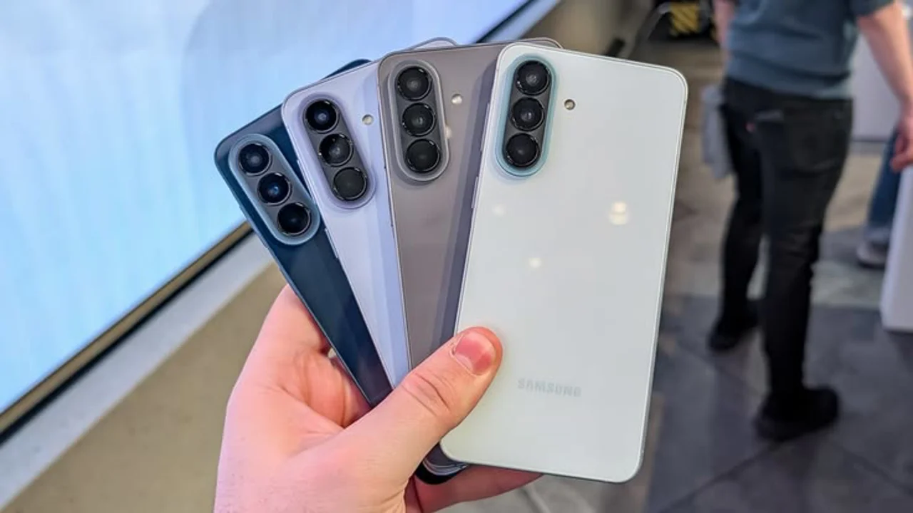 بررسی گوشی سامسونگ Galaxy A57؛ مشخصات، مزایا، معایب و مقایسه با رقبا